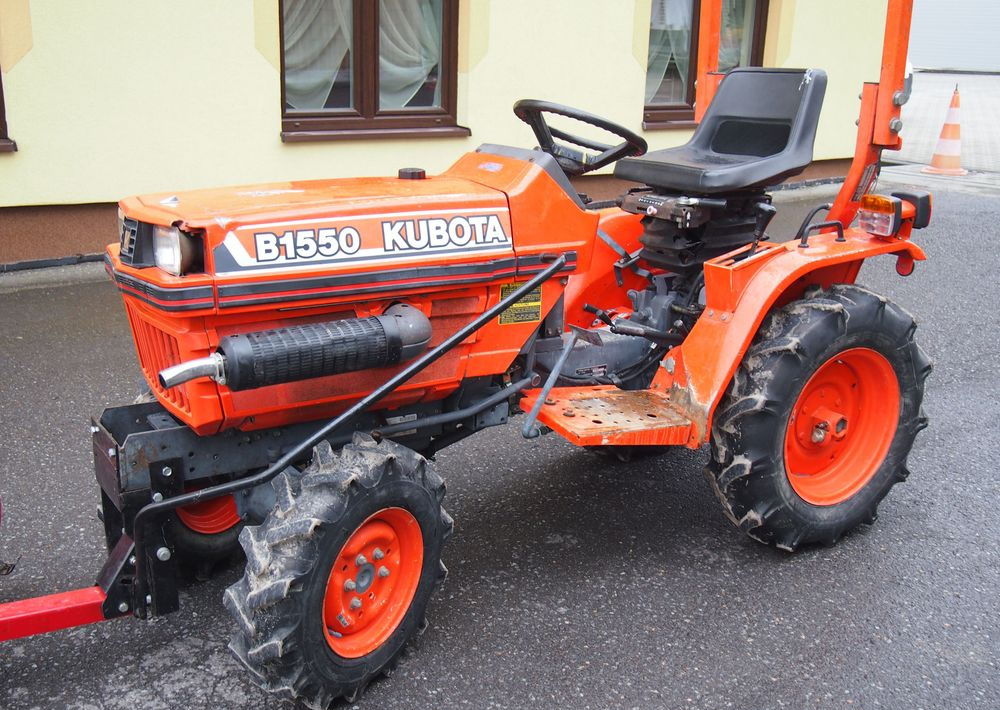 Ciągnik Kubota B1550 1994 traktorek KUBOTA 4x4 19KM - Trator: foto 1 Ciągnik Kubota B1550 1994 traktorek KUBOTA 4x4 19KM - Trator: foto 1