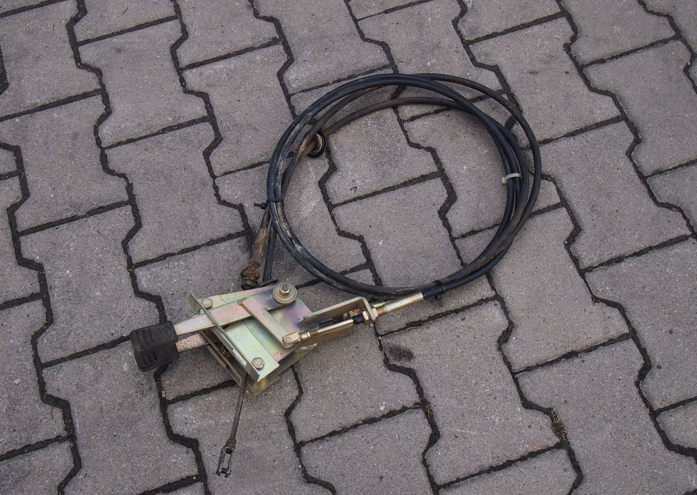 Części do Ciągnika Massey Ferguson MF 3000, 6000 Dźwignie i linki do WOM MF 3000 - Transmissão por Máquina agrícola: foto 2 Części do Ciągnika Massey Ferguson MF 3000, 6000 Dźwignie i linki do WOM MF 3000 - Transmissão por Máquina agrícola: foto 2