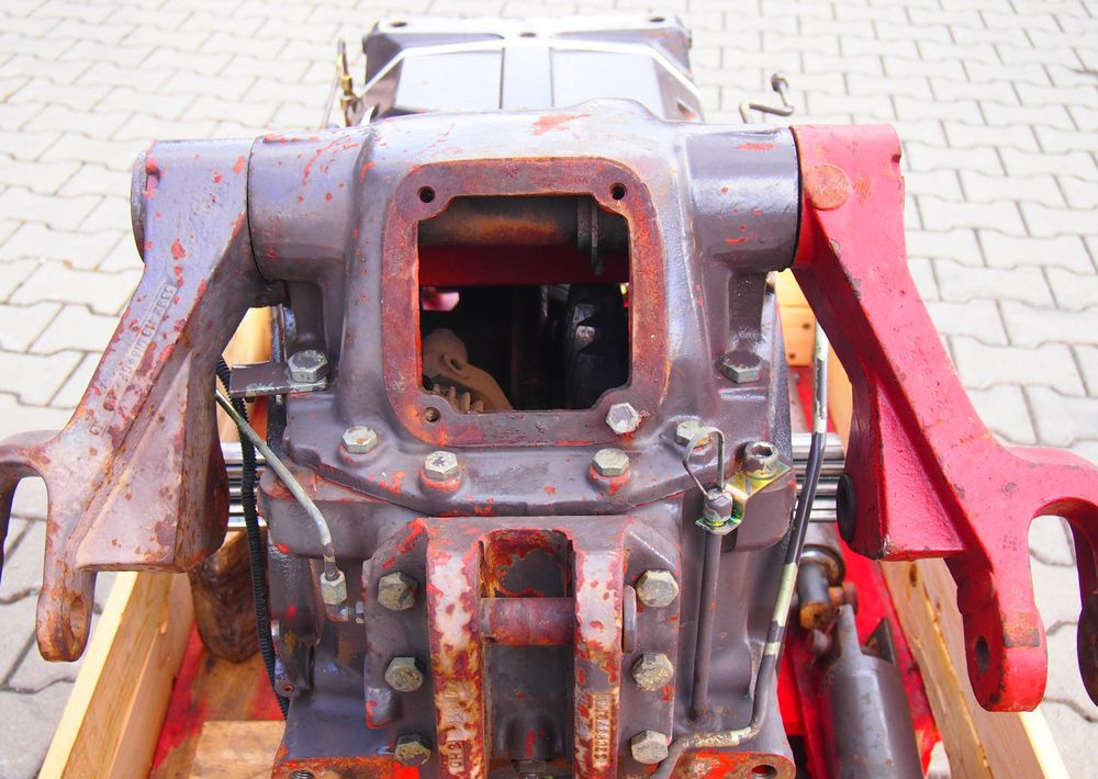 Części do Ciągnika Massey Ferguson MF 3000, 6000 Tylny most z podnośnikiem od MF 3000, 6000 - Eixo traseiro por Máquina agrícola: foto 4 Części do Ciągnika Massey Ferguson MF 3000, 6000 Tylny most z podnośnikiem od MF 3000, 6000 - Eixo traseiro por Máquina agrícola: foto 4