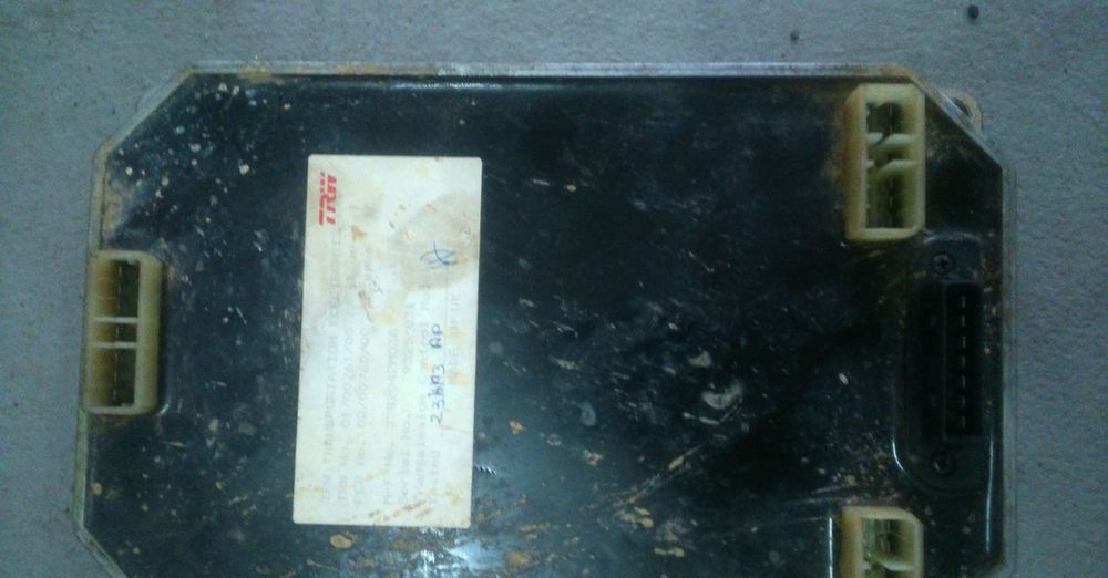 Części do Ciągnika Massey Ferguson MF 3000, 6300 MODUŁ STERUJĄCY SKRZYNI BIEGÓW AUTOTRONIC 1 MASSEY FERGUSON - Centralina electrónica por Máquina agrícola: foto 1 Części do Ciągnika Massey Ferguson MF 3000, 6300 MODUŁ STERUJĄCY SKRZYNI BIEGÓW AUTOTRONIC 1 MASSEY FERGUSON - Centralina electrónica por Máquina agrícola: foto 1