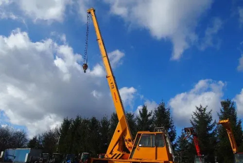 Dźwig Demag V72 1991 Dźwig żuraw Demag V72 12T 13m - Grua móvel: foto 1 Dźwig Demag V72 1991 Dźwig żuraw Demag V72 12T 13m - Grua móvel: foto 1