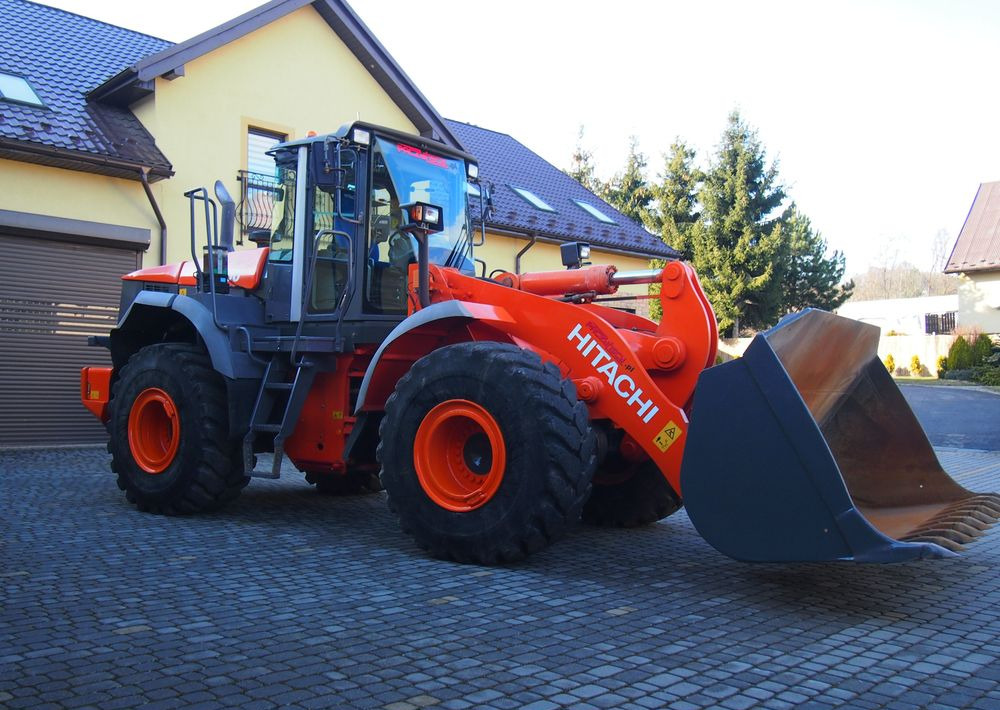 Ładowarka Hitachi ZW250 2010 Ładowarka Hitachi Waga, Centralne smarowanie - Pá carregadora de rodas: foto 3 Ładowarka Hitachi ZW250 2010 Ładowarka Hitachi Waga, Centralne smarowanie - Pá carregadora de rodas: foto 3