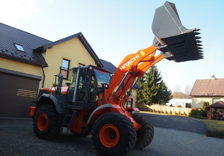 Ładowarka Hitachi ZW250 2010 Ładowarka Hitachi Waga, Centralne smarowanie - Pá carregadora de rodas: foto 4 Ładowarka Hitachi ZW250 2010 Ładowarka Hitachi Waga, Centralne smarowanie - Pá carregadora de rodas: foto 4