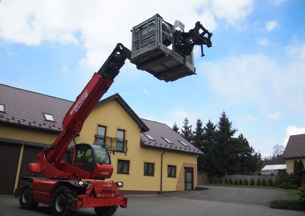 Ładowarka teleskopowa Manitou MRT 2150 Privilege MANITOU ważne UDT - Empilhador telescópico: foto 2 Ładowarka teleskopowa Manitou MRT 2150 Privilege MANITOU ważne UDT - Empilhador telescópico: foto 2