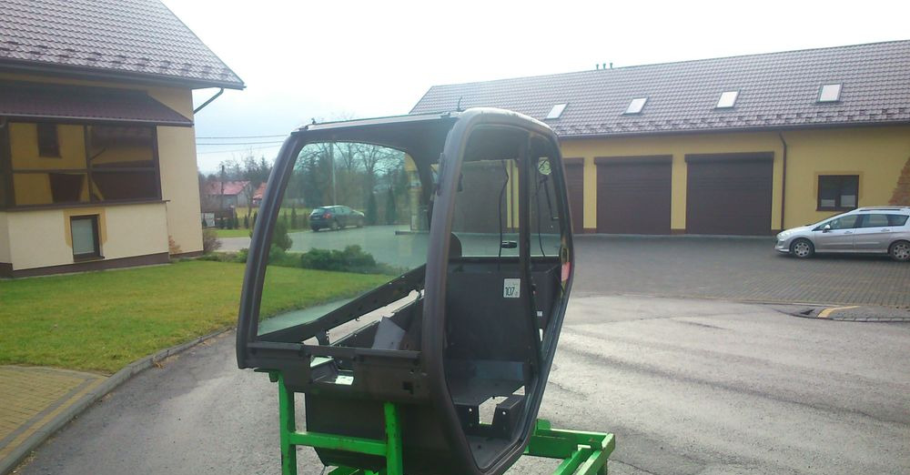 Ładowarka teleskopowa Manitou MT, MLT 2005 Kabina do Manitou - Cabine por Equipamento de movimentação: foto 4 Ładowarka teleskopowa Manitou MT, MLT 2005 Kabina do Manitou - Cabine por Equipamento de movimentação: foto 4