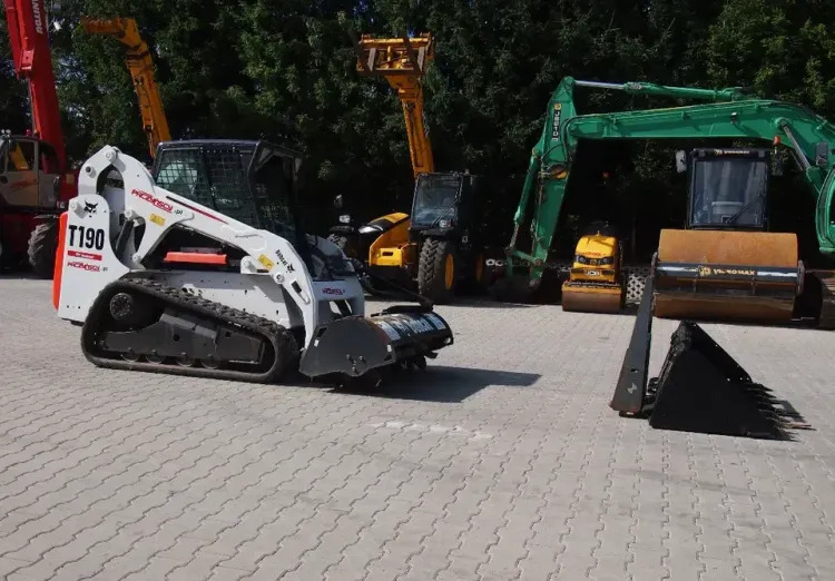 Miniładowarka Bobcat T190 2012 - Mini pá carregadora de rastos: foto 3 Miniładowarka Bobcat T190 2012 - Mini pá carregadora de rastos: foto 3