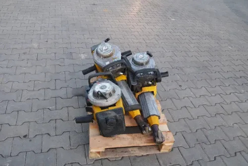 Młot wyburzeniowy Wacker BH23 2010 spalinowy - Equipamento de construção: foto 2 Młot wyburzeniowy Wacker BH23 2010 spalinowy - Equipamento de construção: foto 2