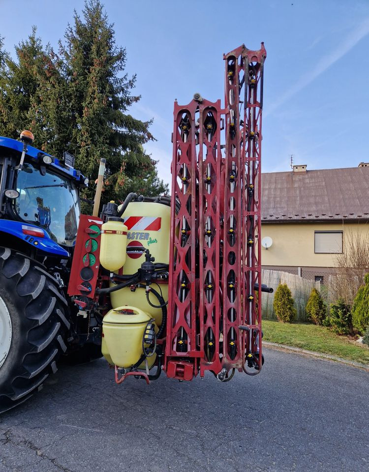 Opryskiwacz Hardi Master plus 1200 2014 Opryskiwacz zawieszany HARDI - Pulverizador montado: foto 1 Opryskiwacz Hardi Master plus 1200 2014 Opryskiwacz zawieszany HARDI - Pulverizador montado: foto 1