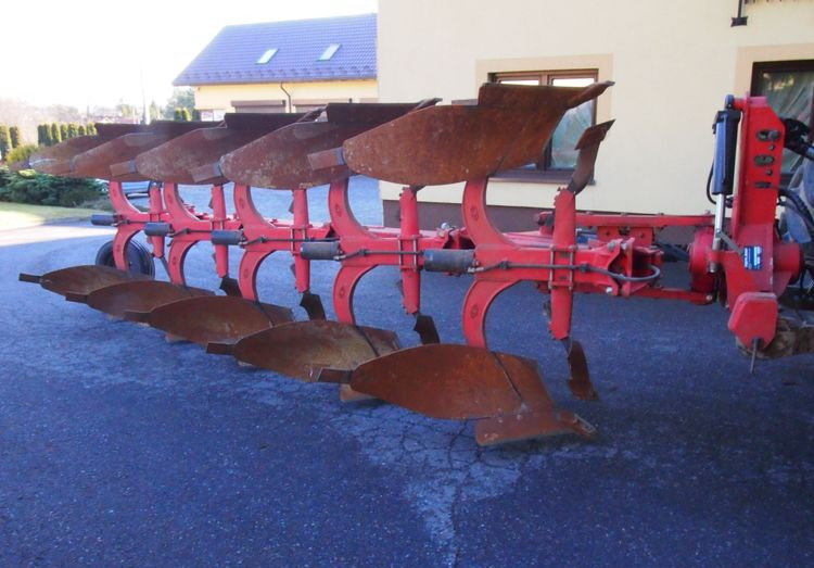 Pług obrotowy GREGOIRE-BESSON RY47 2000 Zabezpieczenie korpusów hydrauliczne - Arado: foto 5 Pług obrotowy GREGOIRE-BESSON RY47 2000 Zabezpieczenie korpusów hydrauliczne - Arado: foto 5