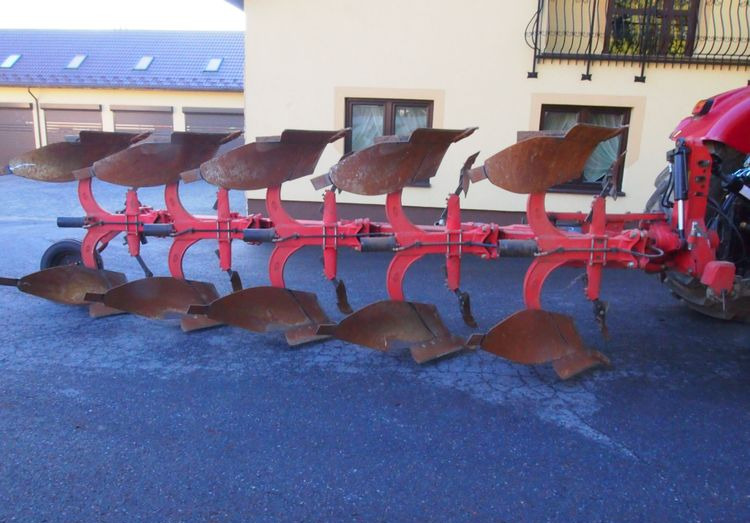 Pług obrotowy GREGOIRE-BESSON RY47 2000 Zabezpieczenie korpusów hydrauliczne - Arado: foto 1 Pług obrotowy GREGOIRE-BESSON RY47 2000 Zabezpieczenie korpusów hydrauliczne - Arado: foto 1
