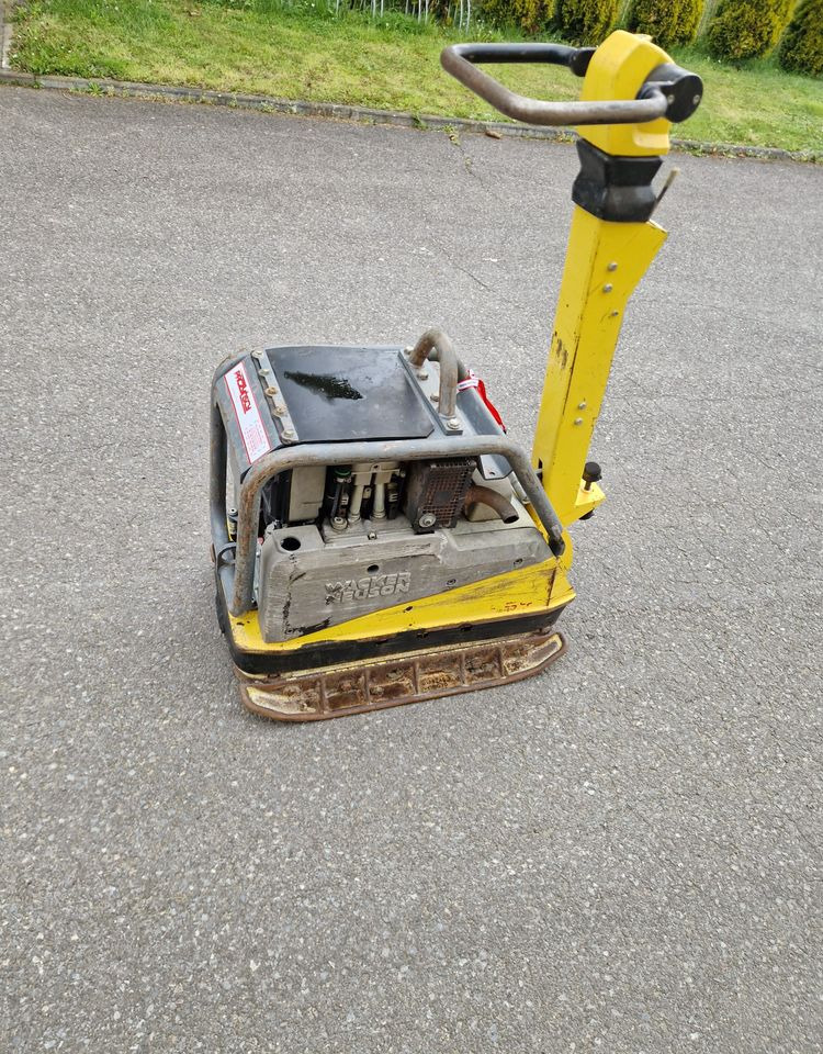 Ubijarka Wacker DPU 4545 2018 Ubijarka zagęszczarka płyta Wacker DPU 4545 - Placas vibratórias: foto 3 Ubijarka Wacker DPU 4545 2018 Ubijarka zagęszczarka płyta Wacker DPU 4545 - Placas vibratórias: foto 3