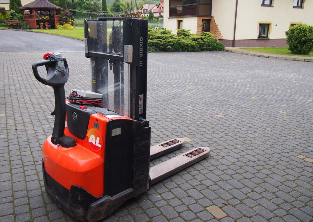 Wózek elektryczny Toyota 2013 - Empilhadeira elétrica: foto 2 Wózek elektryczny Toyota 2013 - Empilhadeira elétrica: foto 2