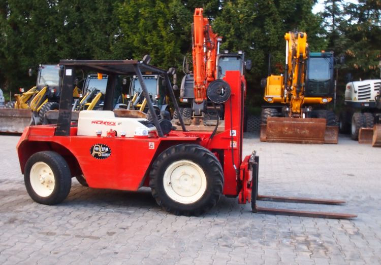 Wózek widłowy Manitou MC.20.HP 1992 - Empilhadeira a diesel: foto 3 Wózek widłowy Manitou MC.20.HP 1992 - Empilhadeira a diesel: foto 3