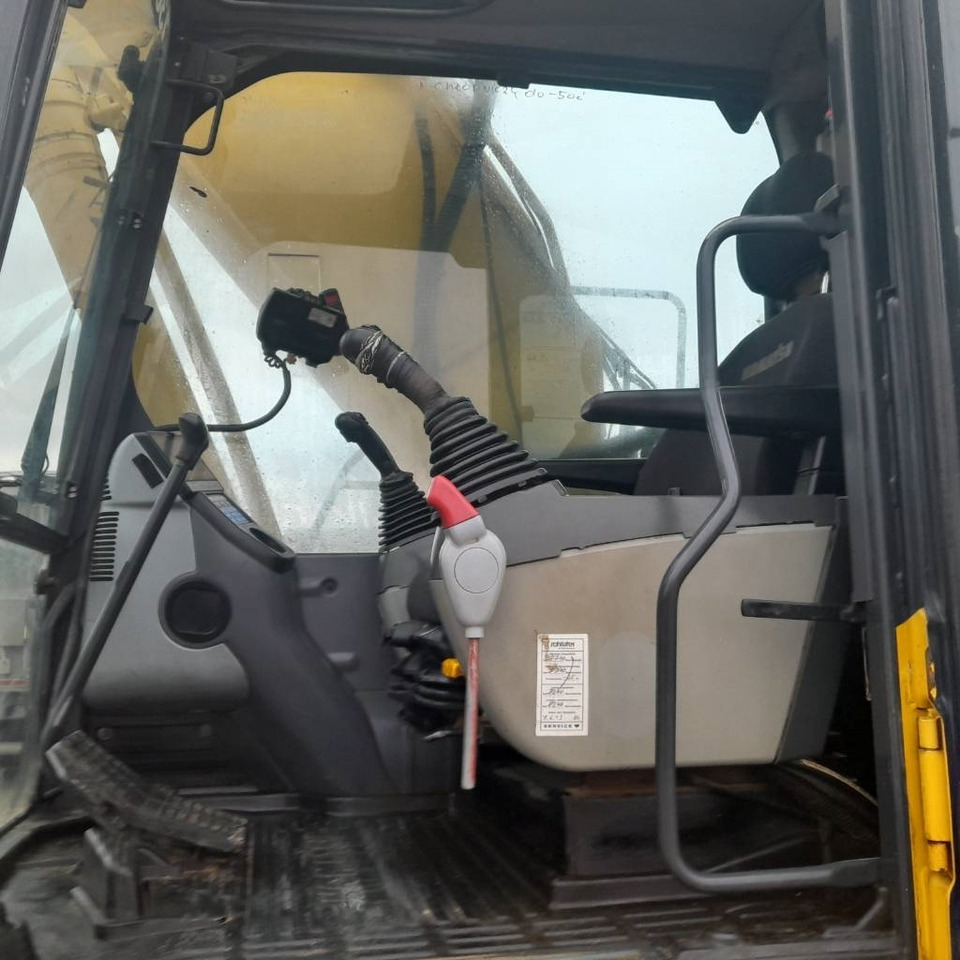 Leasing de Komatsu PC 240 NLC-8K  Komatsu PC 240 NLC-8K: foto 11