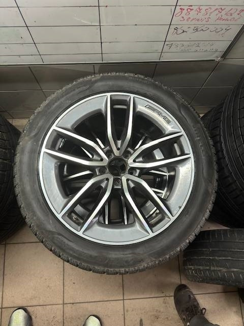 Pirelli P ZERO Winter 255/45/19 - Pneu por Camião: foto 1 Pirelli P ZERO Winter 255/45/19 - Pneu por Camião: foto 1