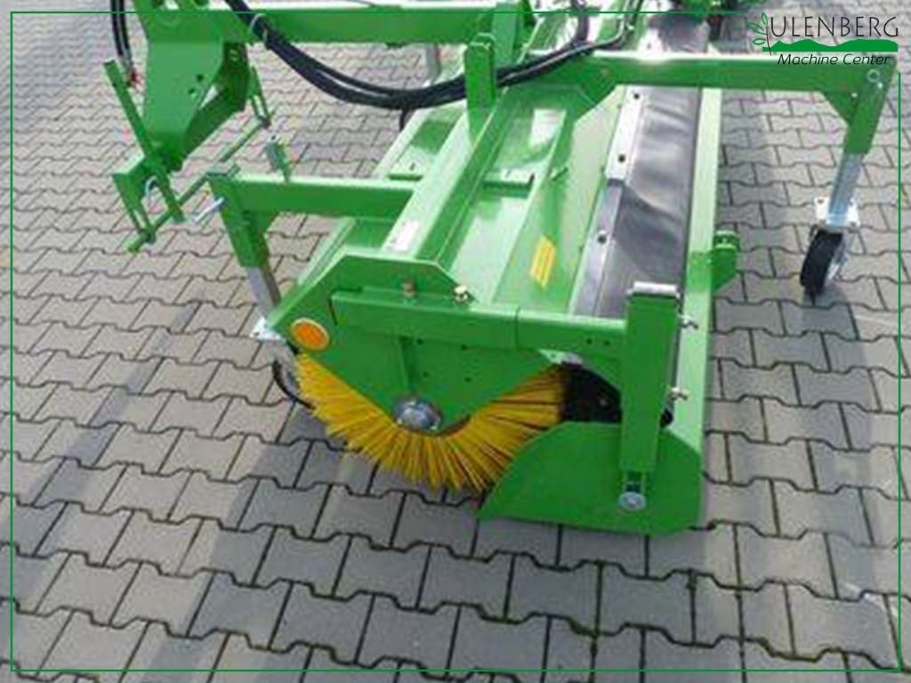 Pom Agustów T801/1 - Vassoura por Veículo municipal/ Especial: foto 3 Pom Agustów T801/1 - Vassoura por Veículo municipal/ Especial: foto 3