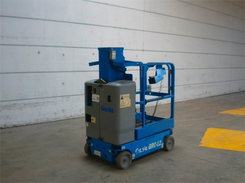 Genie GRC12 - Plataforma de mastro vertical: foto 3 Genie GRC12 - Plataforma de mastro vertical: foto 3