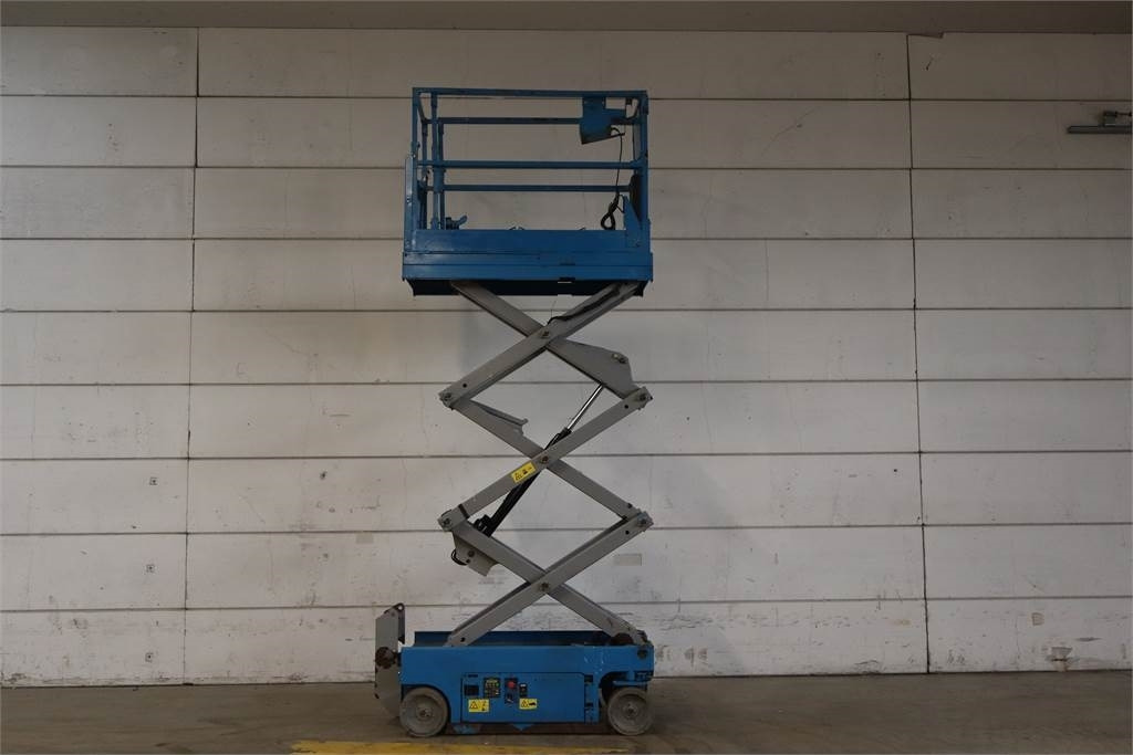 Plataforma de Tijera/ Plataforma de tesoura Genie GS1532: foto 6