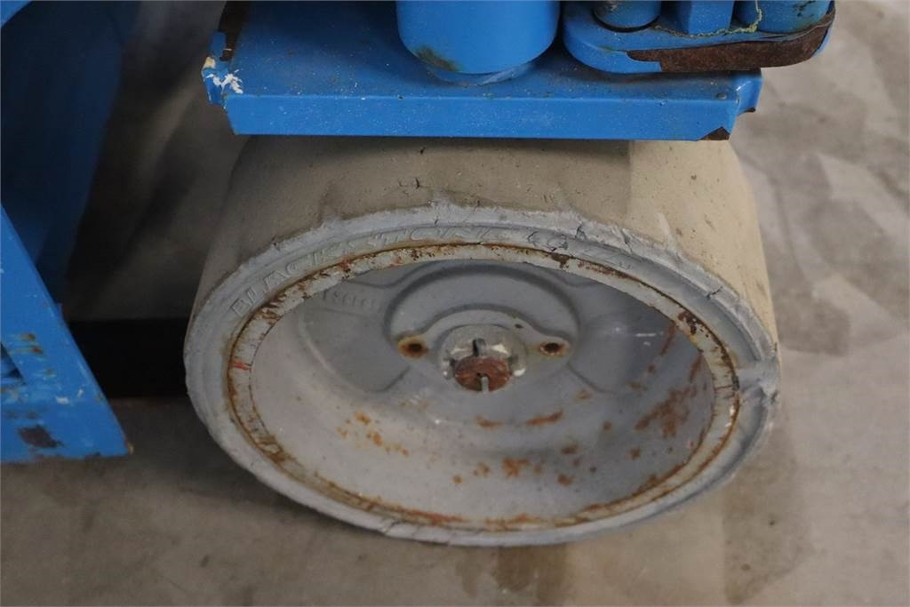 Plataforma de Tijera/ Plataforma de tesoura Genie GS1532: foto 13