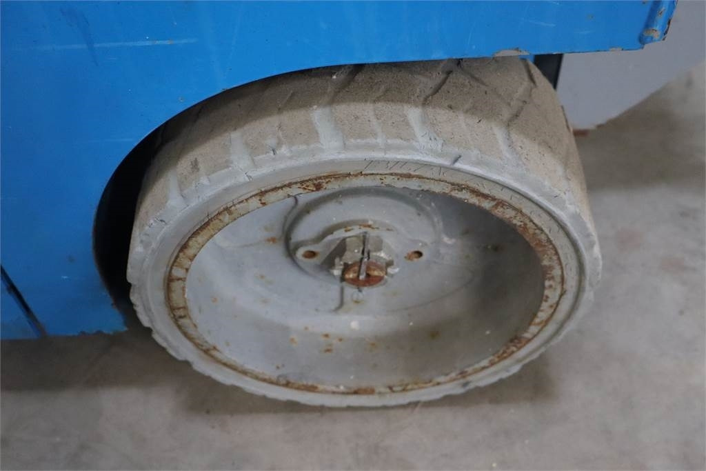 Plataforma de Tijera/ Plataforma de tesoura Genie GS1532: foto 15
