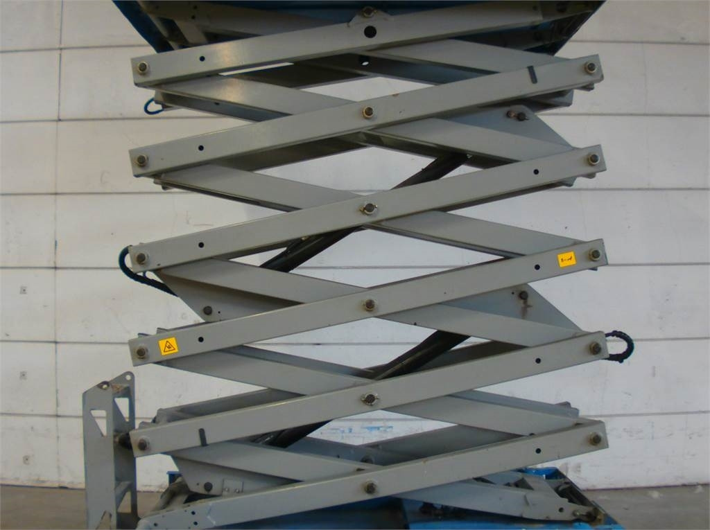 Plataforma de Tijera/ Plataforma de tesoura Genie GS4047: foto 8 Plataforma de Tijera/ Plataforma de tesoura Genie GS4047: foto 8