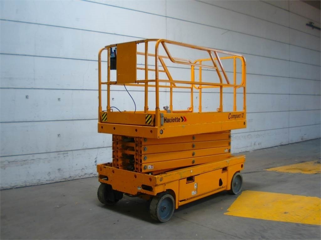 Haulotte Compact 12 - Plataforma de Tijera/ Plataforma de tesoura: foto 4 Haulotte Compact 12 - Plataforma de Tijera/ Plataforma de tesoura: foto 4