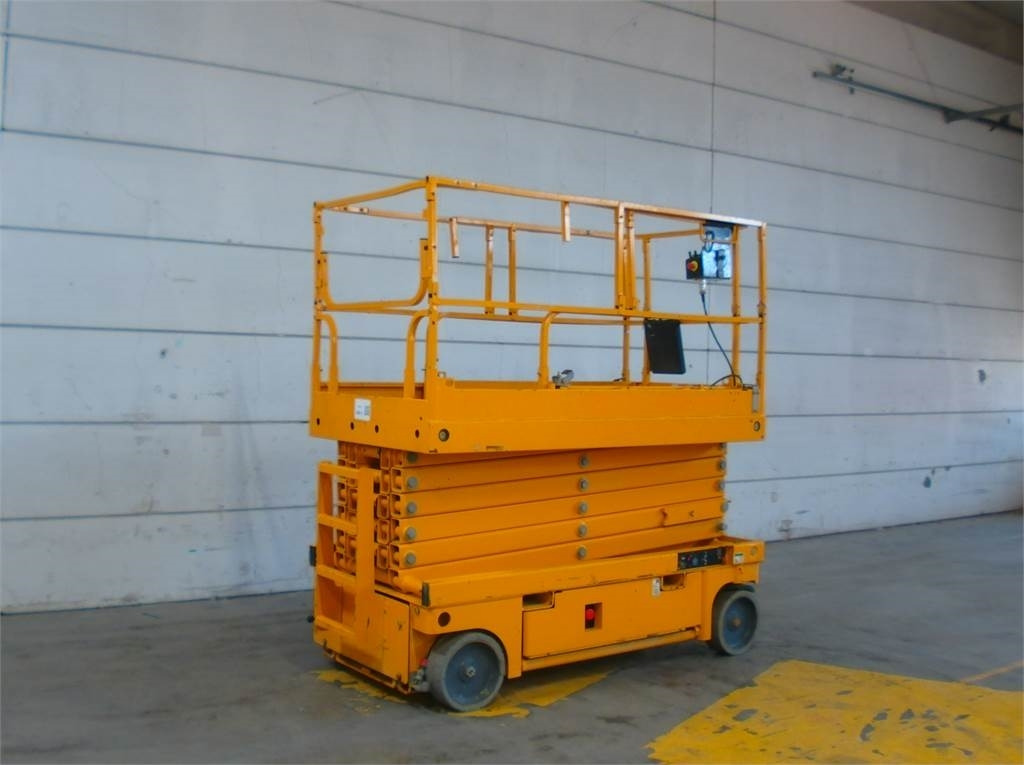 Haulotte Compact 14 - Plataforma de Tijera/ Plataforma de tesoura: foto 2 Haulotte Compact 14 - Plataforma de Tijera/ Plataforma de tesoura: foto 2