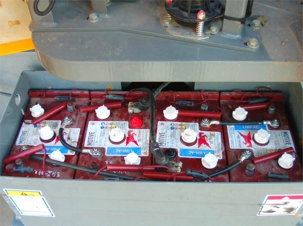 Haulotte HA15IP - Plataforma articulada: foto 5 Haulotte HA15IP - Plataforma articulada: foto 5
