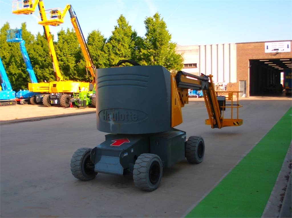 Haulotte HA15IP - Plataforma articulada: foto 4 Haulotte HA15IP - Plataforma articulada: foto 4