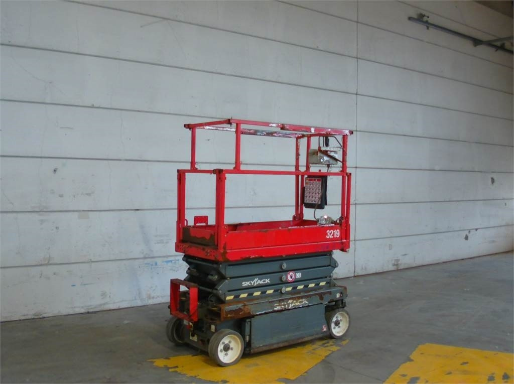SkyJack SJ3219 - Plataforma de Tijera/ Plataforma de tesoura: foto 2 SkyJack SJ3219 - Plataforma de Tijera/ Plataforma de tesoura: foto 2