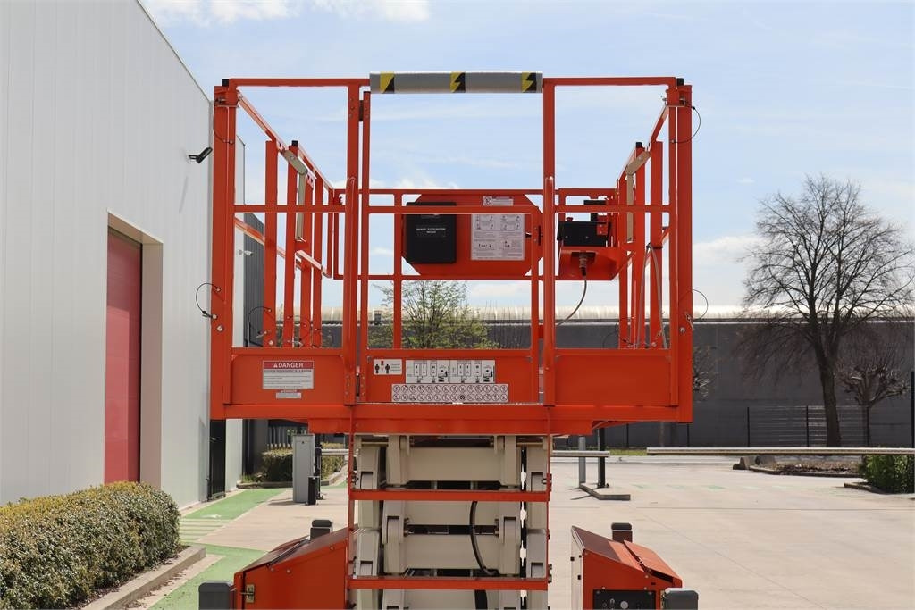 Plataforma de Tijera/ Plataforma de tesoura Snorkel S3970RTE: foto 10