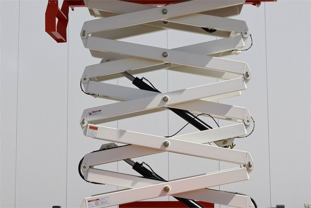 Plataforma de Tijera/ Plataforma de tesoura Snorkel S3970RTE: foto 7