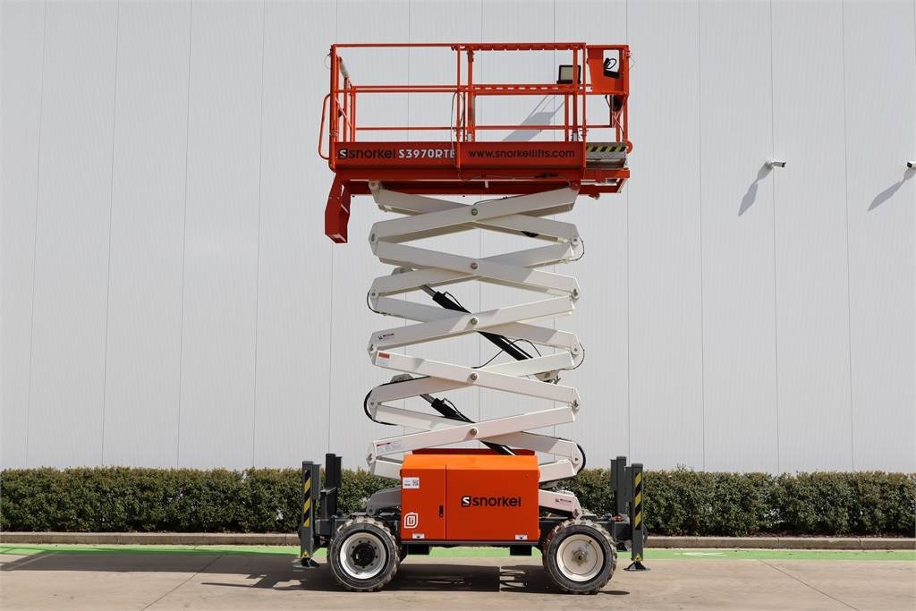 Plataforma de Tijera/ Plataforma de tesoura Snorkel S3970RTE: foto 6