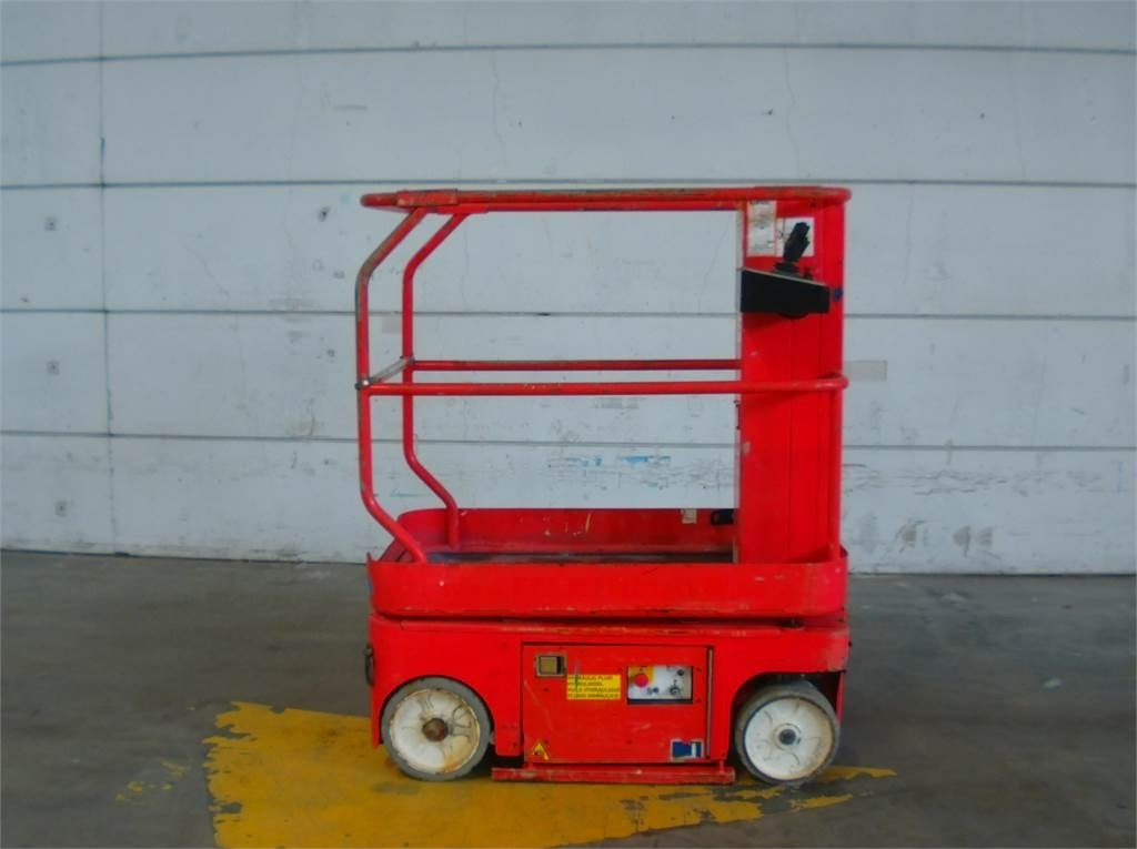 Snorkel TM12 - Plataforma de mastro vertical: foto 1 Snorkel TM12 - Plataforma de mastro vertical: foto 1