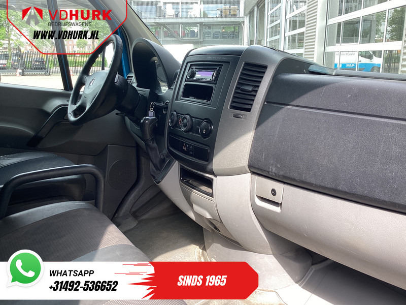 Mercedes-Benz Sprinter 313 2.2 CDI Aut. L2 DC Dubbel Cabine EXPORT ONLY Airco/ 2.8t Trekverm./ Imperiaal & Trap/ 7 Pers. - Furgão, Carrinha cabine dupla: foto 3 Mercedes-Benz Sprinter 313 2.2 CDI Aut. L2 DC Dubbel Cabine EXPORT ONLY Airco/ 2.8t Trekverm./ Imperiaal & Trap/ 7 Pers. - Furgão, Carrinha cabine dupla: foto 3