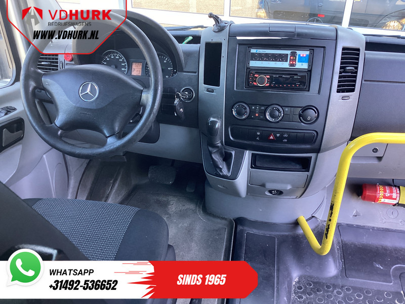 Mercedes-Benz Sprinter 313 2.2 CDI Aut. L2H2 €10.648,- Incl. BTW BPM VRIJ! EXPORT ONLY Rolstoelvervoer/ Combi/ 9 Persoons/ Kombi/ 9P/ Airco/ Rolstoelli - Minibus, Furgão de passageiros: foto 3 Mercedes-Benz Sprinter 313 2.2 CDI Aut. L2H2 €10.648,- Incl. BTW BPM VRIJ! EXPORT ONLY Rolstoelvervoer/ Combi/ 9 Persoons/ Kombi/ 9P/ Airco/ Rolstoelli - Minibus, Furgão de passageiros: foto 3