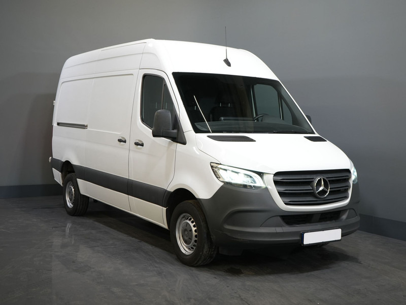 Mercedes-Benz Sprinter 316 2.2 CDI Aut. L2H2 EXPORT ONLY RWD LED/ Gev.Stoel/ Cruise/ Trekhaak - Furgão: foto 1 Mercedes-Benz Sprinter 316 2.2 CDI Aut. L2H2 EXPORT ONLY RWD LED/ Gev.Stoel/ Cruise/ Trekhaak - Furgão: foto 1