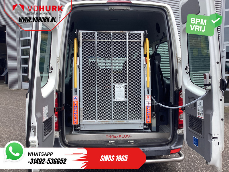 Volkswagen Crafter 35 2.0 TDI L3H2 EXPORT ONLY! €9.559 incl BTW/BPM Rolstoellift/ 9 Pers/ 9P/ Sidebars/ Rearbar/ Airco - Minibus, Furgão de passageiros: foto 5 Volkswagen Crafter 35 2.0 TDI L3H2 EXPORT ONLY! €9.559 incl BTW/BPM Rolstoellift/ 9 Pers/ 9P/ Sidebars/ Rearbar/ Airco - Minibus, Furgão de passageiros: foto 5