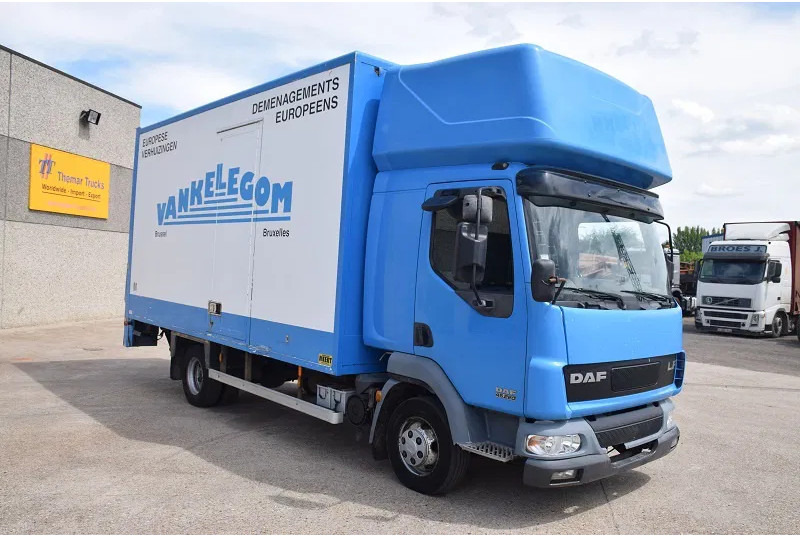 DAF LF 220 LF45 220 - Camião furgão: foto 4 DAF LF 220 LF45 220 - Camião furgão: foto 4