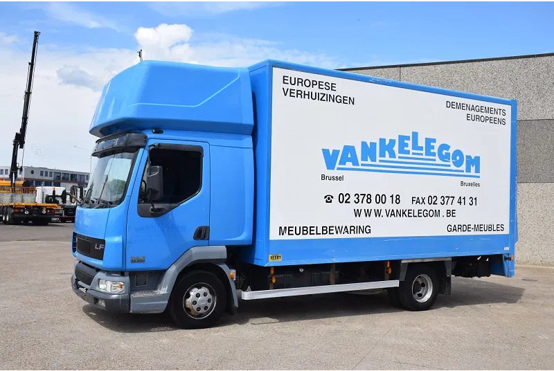 DAF LF 220 LF45 220 - Camião furgão: foto 2 DAF LF 220 LF45 220 - Camião furgão: foto 2