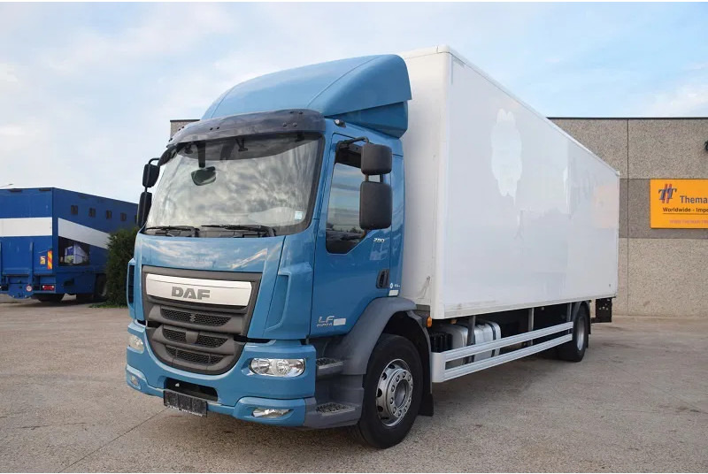 DAF LF 280 - Camião furgão: foto 1 DAF LF 280 - Camião furgão: foto 1