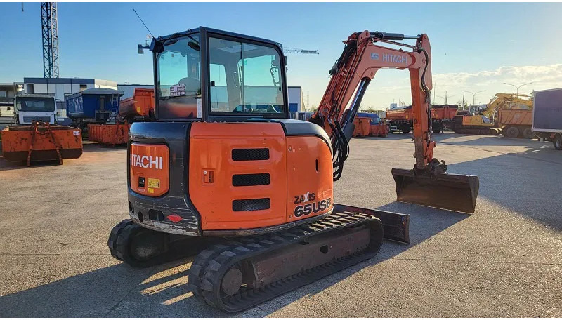 Hitachi ZX65USB-5A CLR - Escavadora de rastos: foto 4 Hitachi ZX65USB-5A CLR - Escavadora de rastos: foto 4