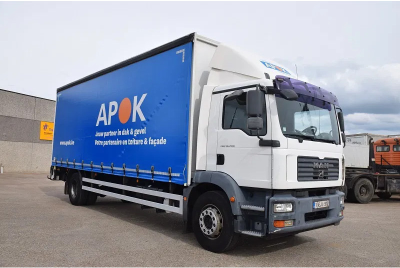 MAN TGM 18.280 - Camião de lona: foto 1 MAN TGM 18.280 - Camião de lona: foto 1