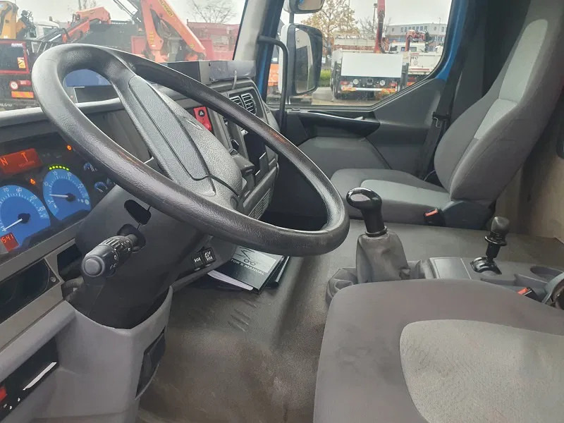 Camião grua Renault DCi 220: foto 6 Camião grua Renault DCi 220: foto 6