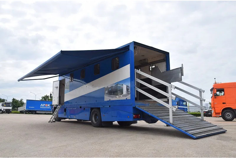 Volvo FL 250 - 19 ton ( 8 PAARDEN ) - Camião de transporte de cavalos: foto 1 Volvo FL 250 - 19 ton ( 8 PAARDEN ) - Camião de transporte de cavalos: foto 1