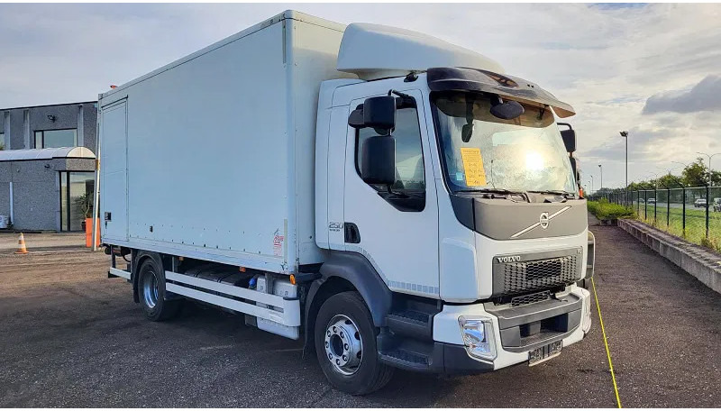 Volvo FL 250 - Camião furgão: foto 1 Volvo FL 250 - Camião furgão: foto 1