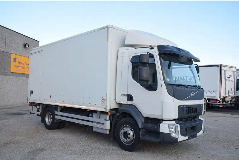 Volvo FL 250 - Camião furgão: foto 4 Volvo FL 250 - Camião furgão: foto 4
