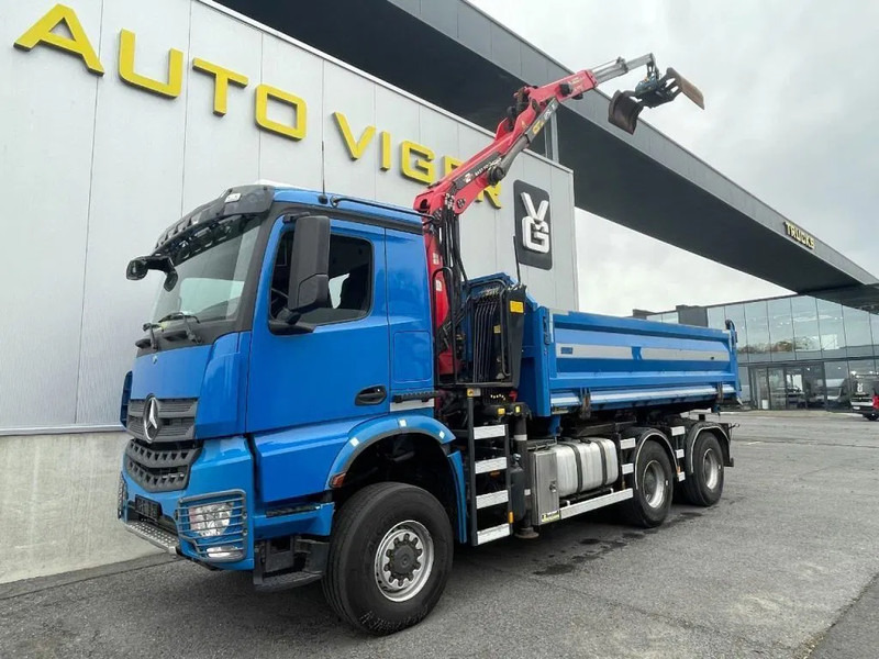 Camião basculante, Camião grua Mercedes-Benz Arocs 3342 *6x6*meegestuurd as*2zijdige kipper*Airco*Bluetooth: foto 13 Camião basculante, Camião grua Mercedes-Benz Arocs 3342 *6x6*meegestuurd as*2zijdige kipper*Airco*Bluetooth: foto 13
