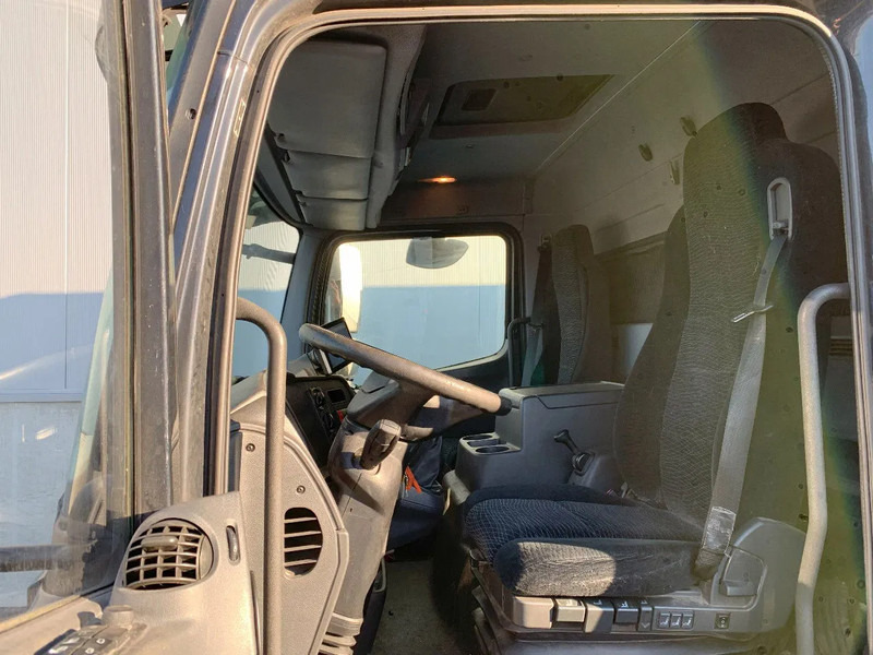 Mercedes-Benz Atego 1018 KOELING*Cruise control*Airconditioning*Geveerde bestuurdersstoel* - Camião furgão: foto 2 Mercedes-Benz Atego 1018 KOELING*Cruise control*Airconditioning*Geveerde bestuurdersstoel* - Camião furgão: foto 2