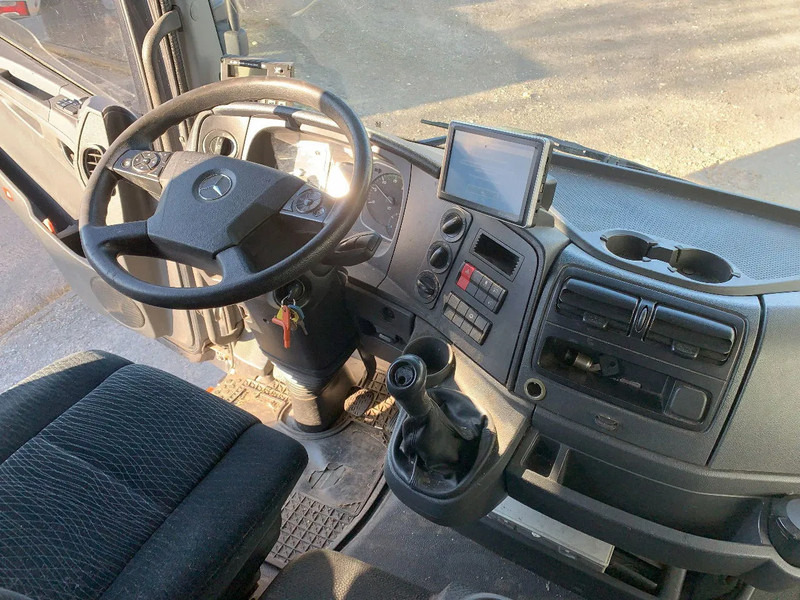 Mercedes-Benz Atego 1018 KOELING*Cruise control*Airconditioning*Geveerde bestuurdersstoel* - Camião furgão: foto 3 Mercedes-Benz Atego 1018 KOELING*Cruise control*Airconditioning*Geveerde bestuurdersstoel* - Camião furgão: foto 3